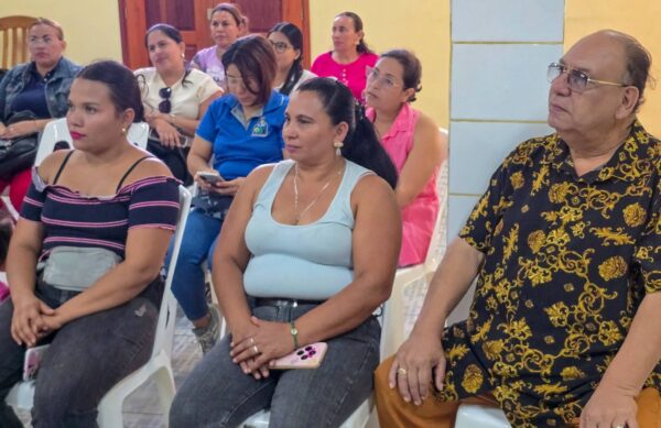Intur capacita a empresarios turísticos de Ocotal en imagen corporativa y atención al cliente