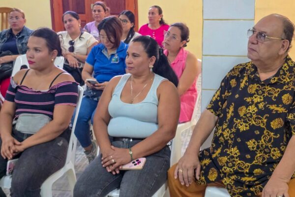 Intur capacita a empresarios turísticos de Ocotal en imagen corporativa y atención al cliente