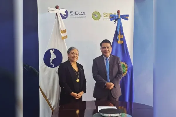 Nicaragua reafirma compromiso con la integración centroamericana en reunión con la SIECA