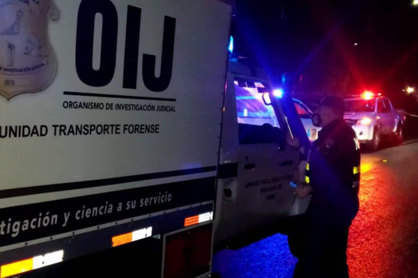 Nicaragüense asesina a puñaladas a un joven en Costa Rica y lesiona a otro
