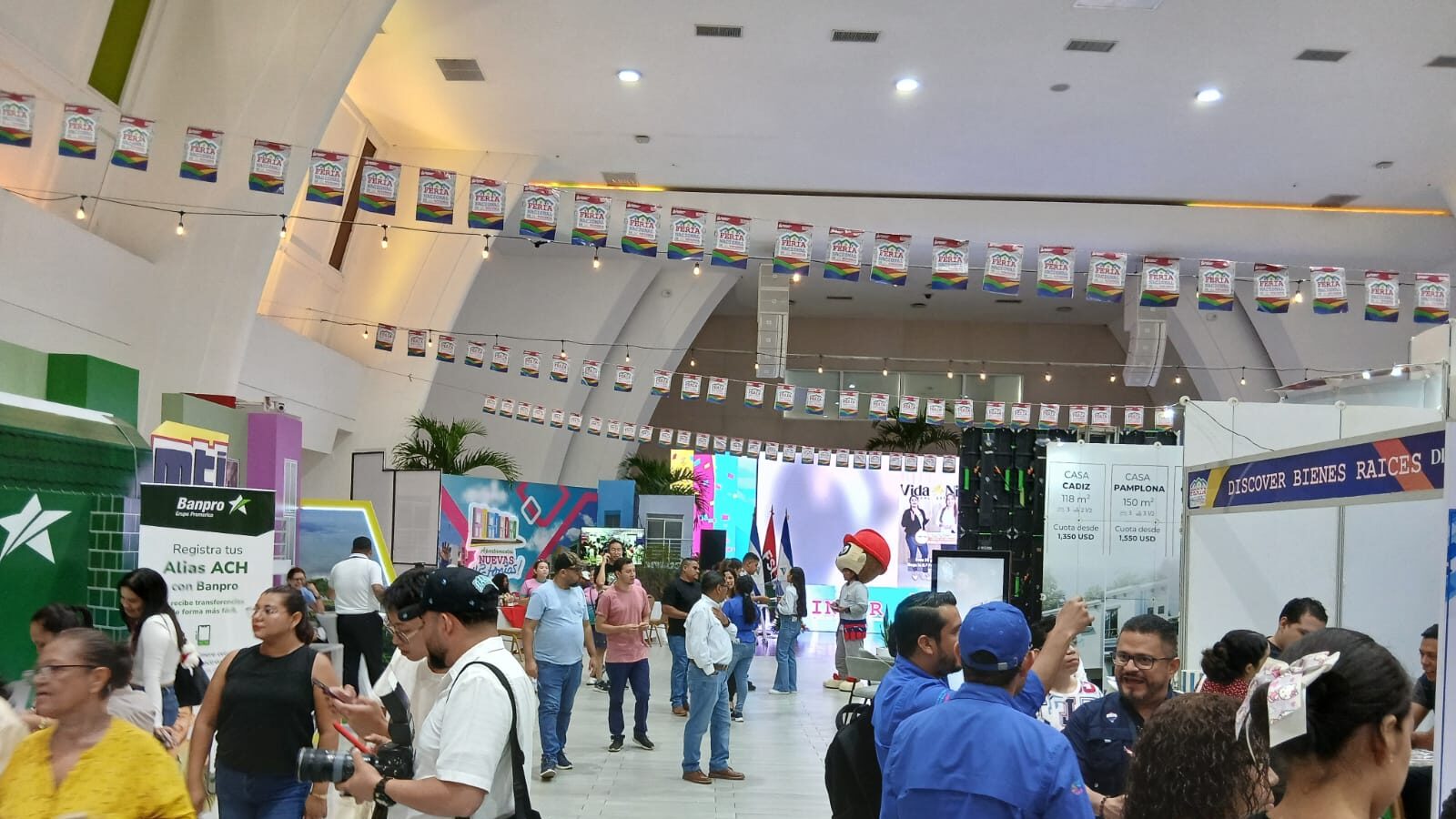 Más de 15 mil personas asistieron a la VIII Feria de la Vivienda, donde se preaprobaron cientos de créditos