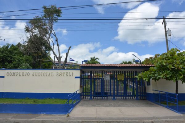 Acusan a 4 personas por tráfico de drogas y armas en Estelí, uno de ellos disparó contra un policía