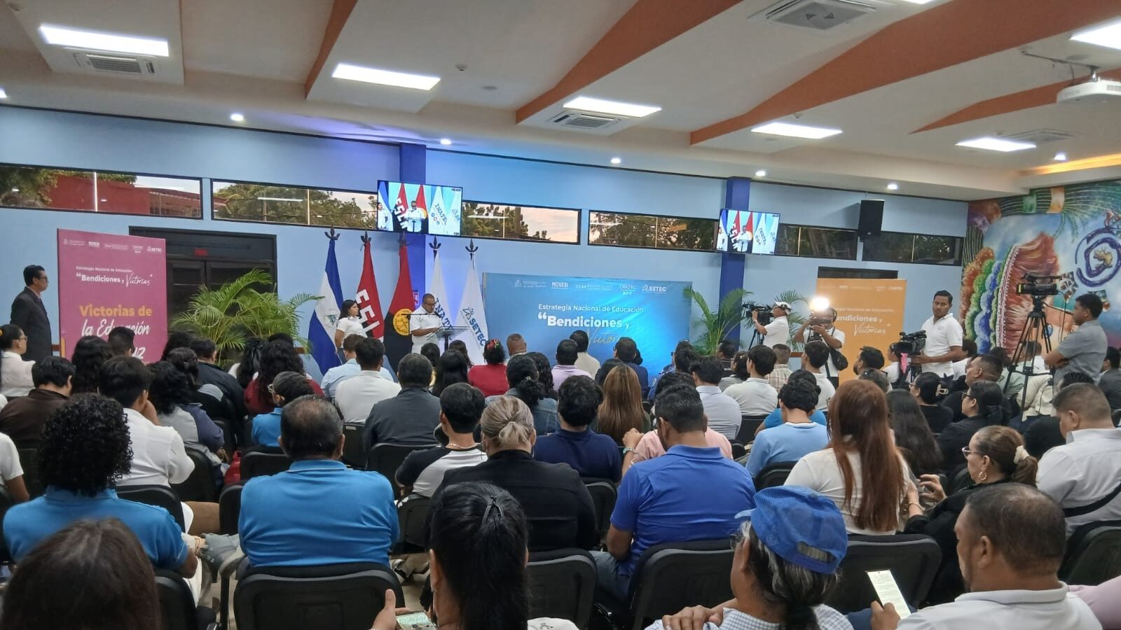Sistema Educativo Nacional evalúa estrategia 2024-2026 y proyecta metas para 2030