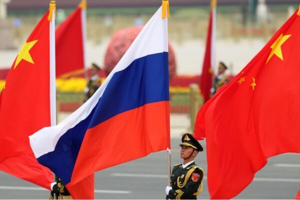 Putin destaca el carácter “sin precedentes” de las relaciones con China