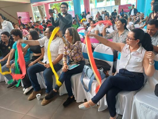 Lanzan programa para guiar la vocación profesional de estudiantes nicaragüenses