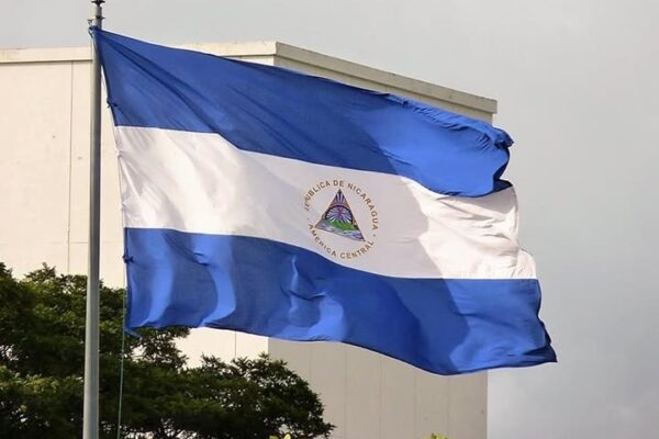 Cra. Rosario: “Rechazamos a los faranduleros del mal”