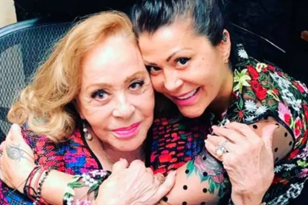 Alejandra Guzmán revela cómo enfrenta el duelo por Silvia Pinal en su gira