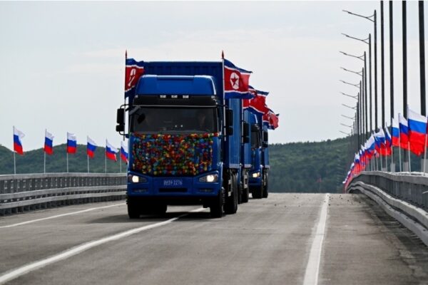 “Acontecimiento histórico”: Abren puente automovilístico entre Rusia y la RPDC
