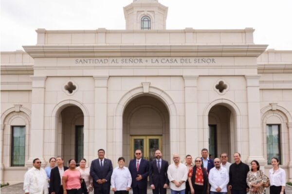 Gobierno destaca libertad de fe en recorrido previo a la apertura de la “Casa del Señor” en Managua