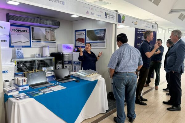Más de 100 empresas participaron en el foro nacional de Producción Más Limpia