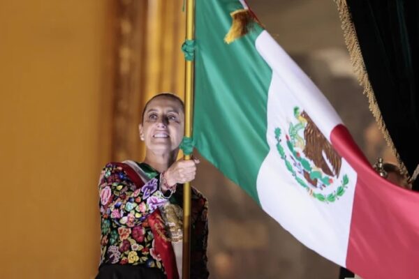 Sheinbaum lidera ceremonia del Grito de Independencia en México con reivindicación de soberanía
