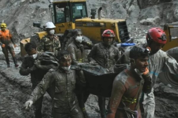 Ascienden a 1.403 los fallecidos por riada de agosto en Nepal