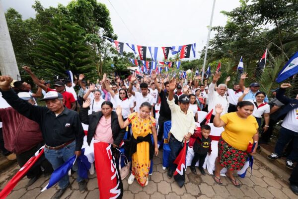 Reformas constitucionales garantizan la “continuidad de la paz y de hacer realidad nuestros sueños”