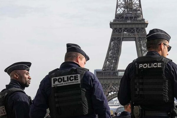 Francia: Más de 10 mil personas contra ley de prerrogativa policial