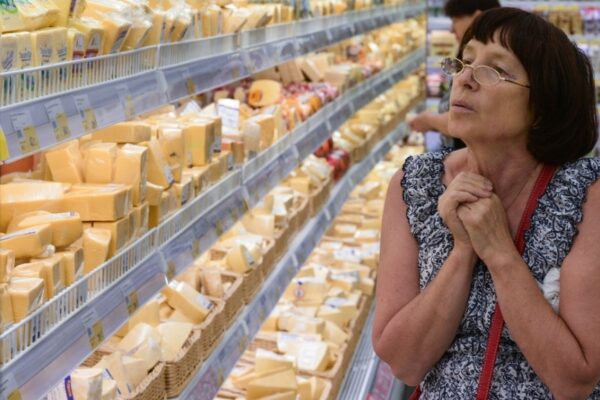 Rusia prorroga el embargo alimentario contra Occidente
