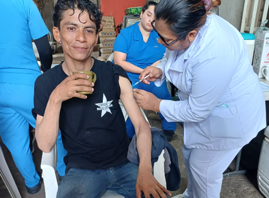 Feria de salud acerca atención especializada a familias del Distrito II de Managua