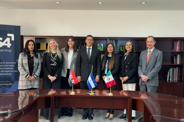 Universidad mexicana en línea y Nicaragua exploran convenio de colaboración académica