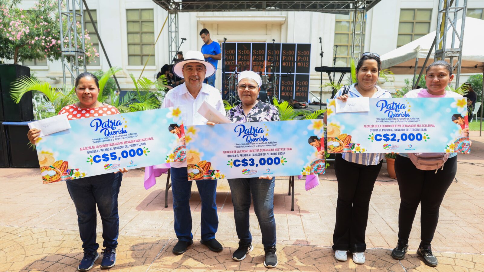 Veinte emprendedores de Managua destacan en concurso de oficios tradicionales y gastronomía