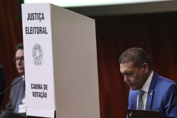 La imparable ‘guerra’ a las puertas de las presidenciales en Brasil