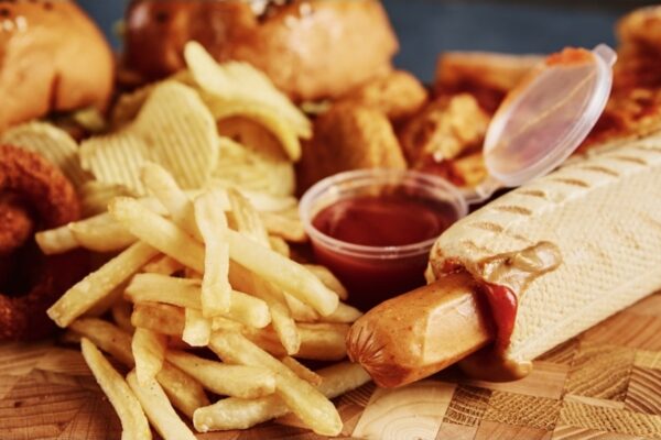 Eliminar los ultraprocesados de la dieta podría tener este efecto sorprendente