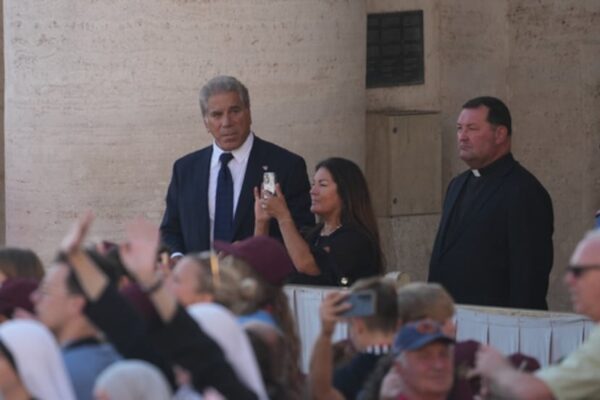 “Hulk” llega al Vaticano: Lou Ferrigno cumple su sueño de conocer al papa León XIV