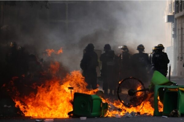 Analista: Las protestas de los estudiantes de secundaria en Francia no son lo que crees