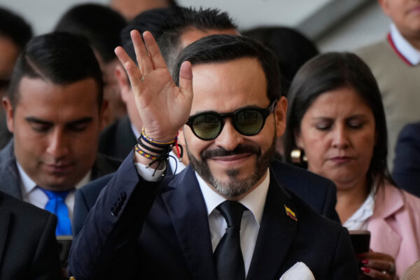 De la Espriella promete ayuda a los “héroes” detenidos en EE.UU por el magnicidio del presidente de Haití
