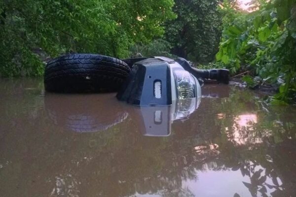 Dos extranjeras y una nicaragüense mueren al ser arrastradas por un río en Chinandega