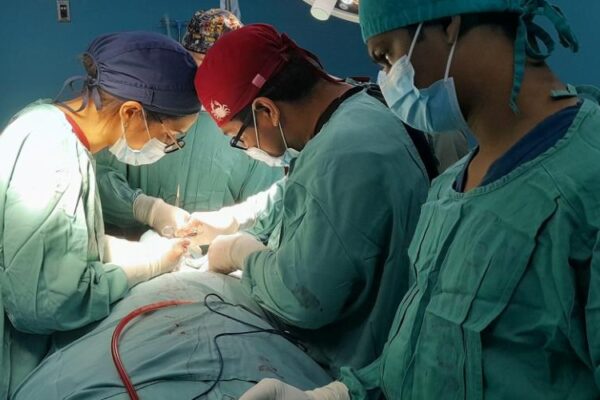 Mega Ferias de Salud para atención oncológica y cuidado de la mujer en Masaya y Granada