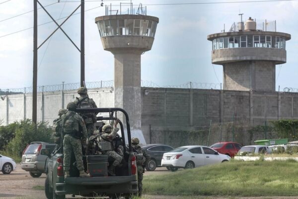 Penales de Sinaloa se tiñen de rojo: 22 muertos en cinco episodios de violencia