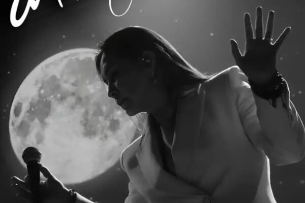 Ana Gabriel revela los países y fechas para su gira “Claro de Luna Tour 2027”