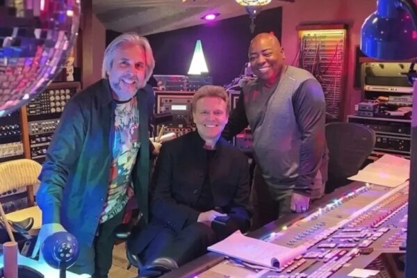¿Luis Miguel prepara nueva música? Una foto con el productor Paul Jackson Jr. desata rumores