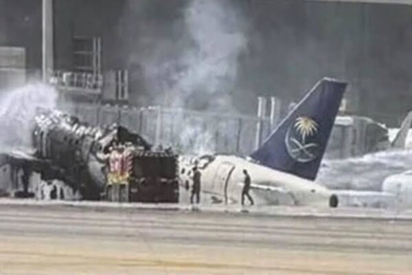 Rusia se pronuncia sobre el ataque contra el aeropuerto de Riad que dejó 12 muertos y 309 heridos