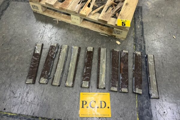 Costa Rica decomisa 52 kilos de cocaína ocultos en un contenedor rumbo a Bélgica