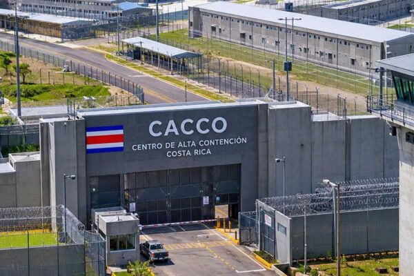 Costa Rica inaugura su primera megacárcel al ‘estilo Bukele’ en plena crisis de seguridad