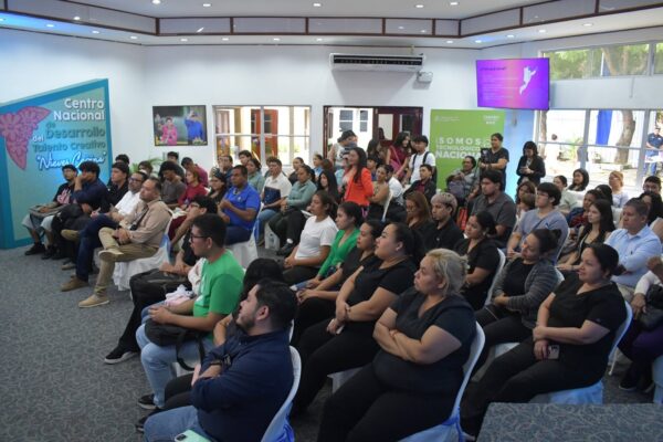Centro Nieves Cajina fortalece conocimientos en marketing digital para emprendedores