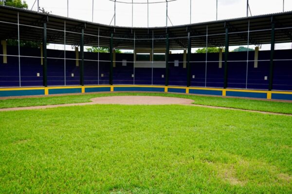 Invierten más de C$2 millones en mejoras al estadio de béisbol de Yalagüina