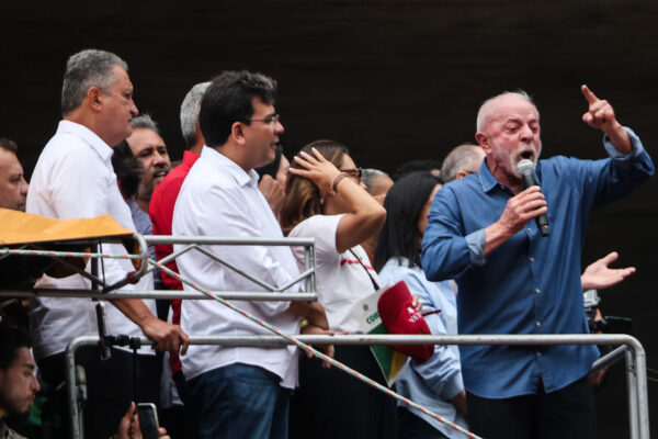 Lula hace ‘guiños’ a la derecha de cara al balotaje: ¿qué hay detrás?