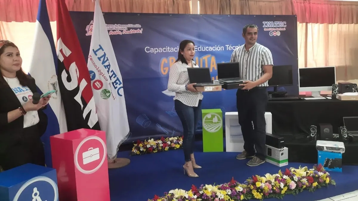 Dotan de equipos a centros del Inatec con una inversión de C$25 millones
