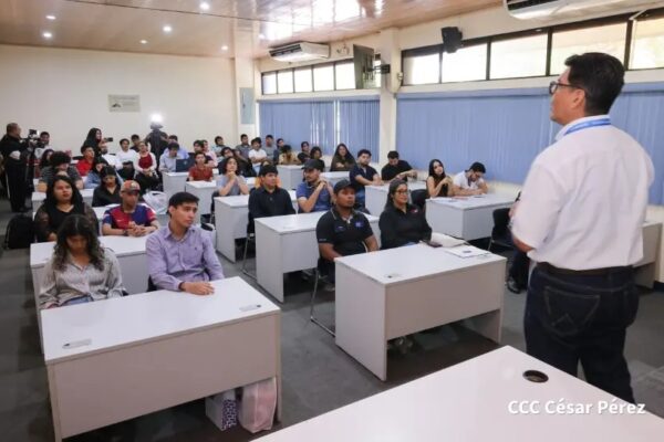 Congreso interuniversitario aborda innovación tecnológica en la agroindustria
