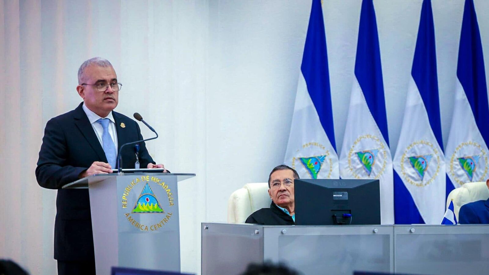 Presentan en el Parlamento iniciativa del presupuesto general 2027 enfocado en la inversión social y la reducción de la pobreza