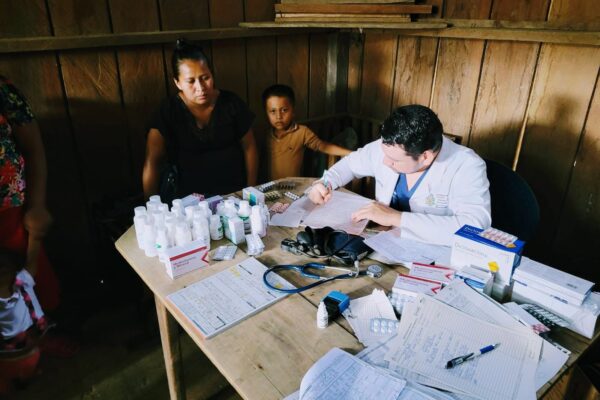 Atienden a comunidades indígenas de Jinotega a través de feria de salud