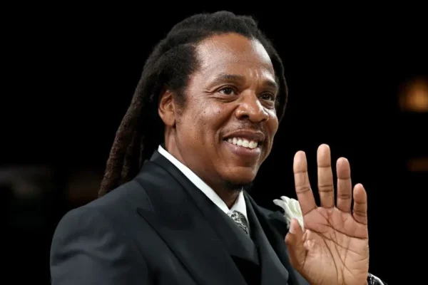 Jay-Z será el artista del medio tiempo del Super Bowl 2027