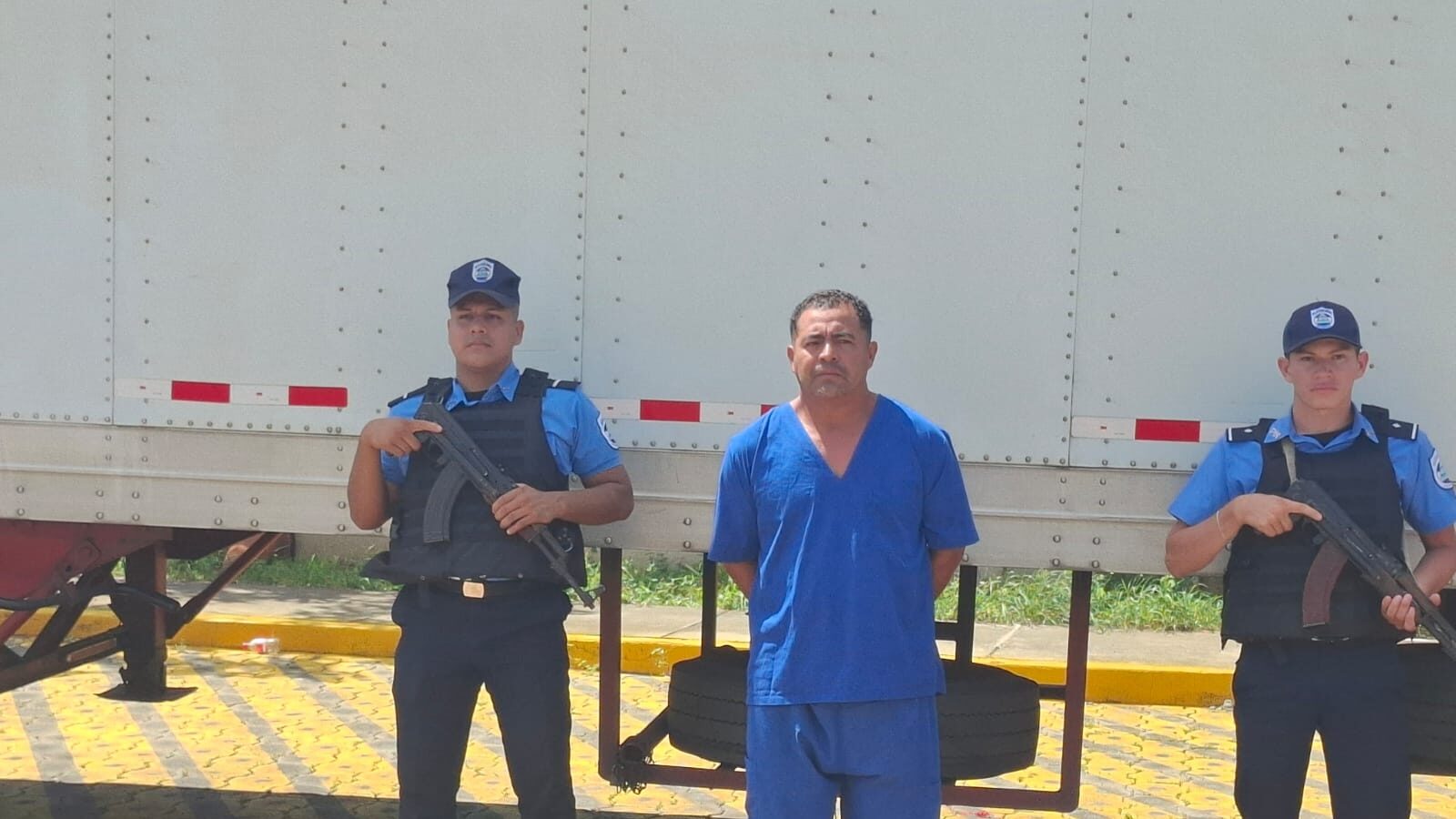Incautan 1.9 toneladas de marihuana en El Guasaule