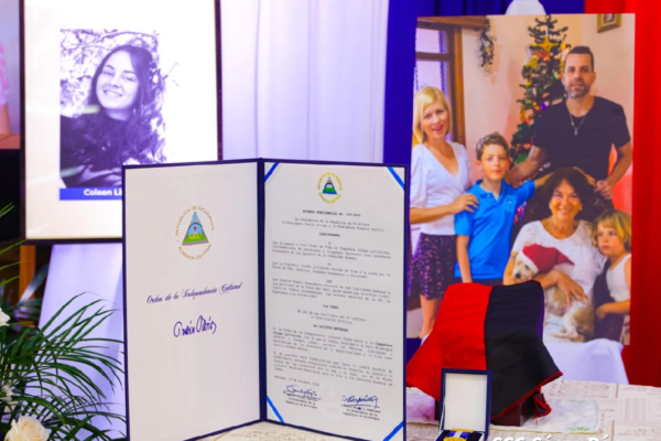 Otorgan póstumamente la Orden Rubén Darío a Coleen Littlejohn